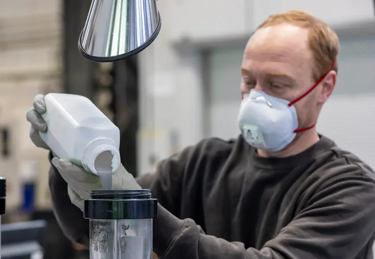 Filling, transferring, and dosing of solids