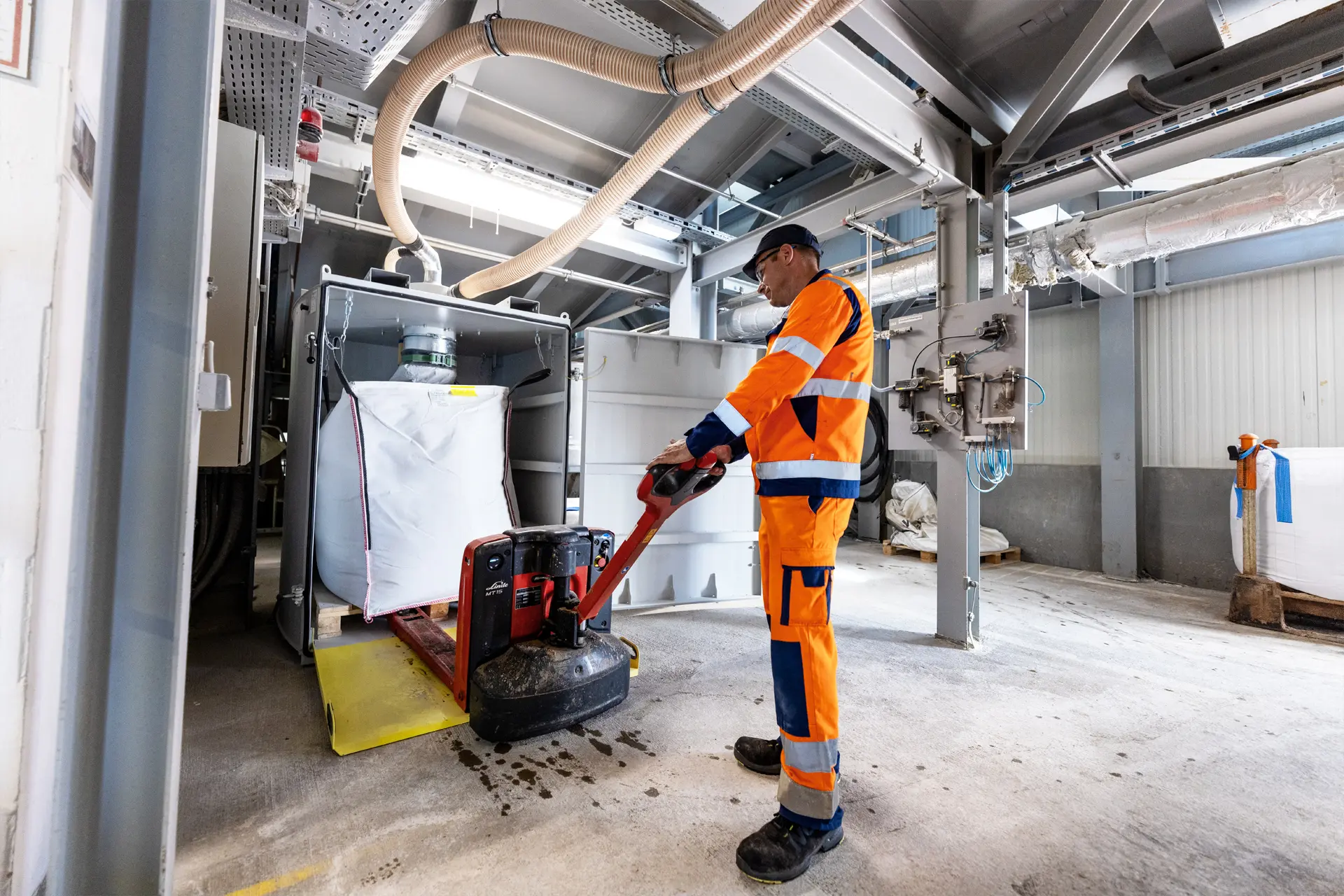 Manage material flows efficiently.